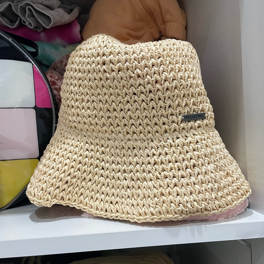Billabong Straw Bucket Hat